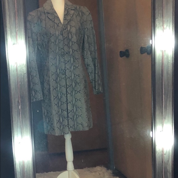 Leather blazer and pants set - Picture 3 of 5